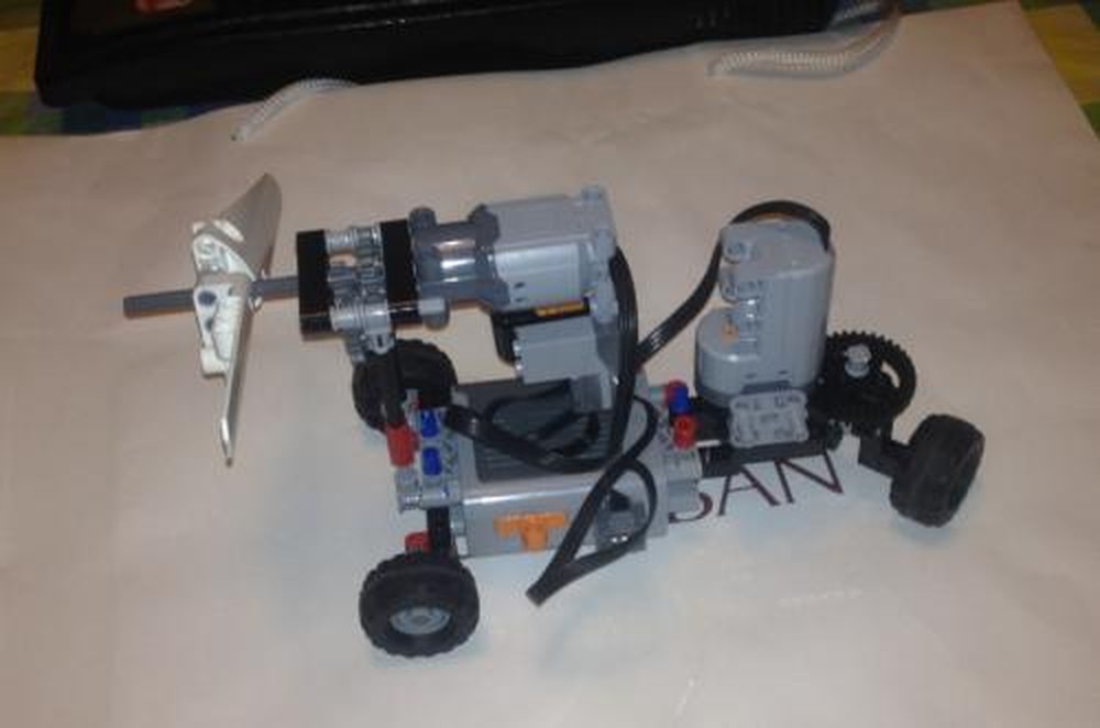 LEGO MOC Wind Driven Vehicle by dukedracula | Rebrickable - Build with LEGO