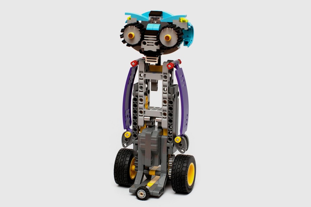 LEGO MOC Spinning Robot Owl by timeremembered Rebrickable Build