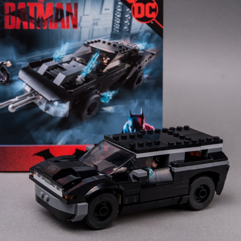 The Batman Batmobile: The Penguin Chase Lego Set 76181 DC 2022 Toy Car  Model