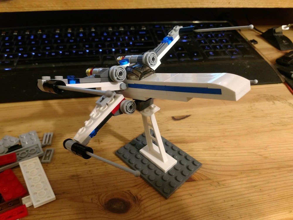 small lego x wing