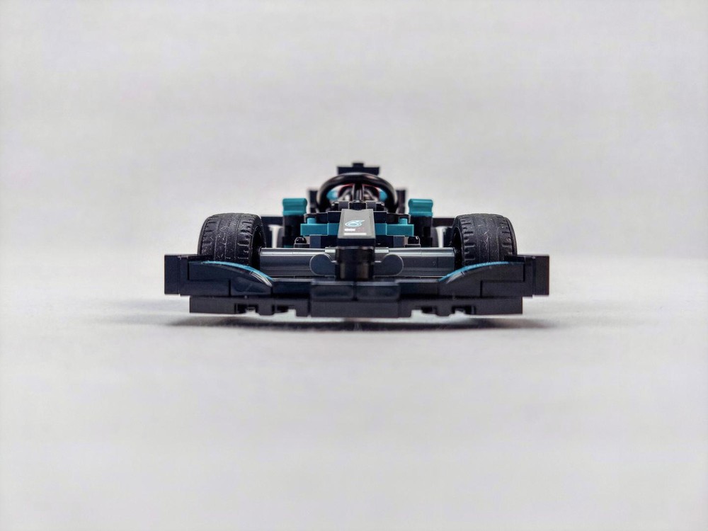 LEGO MOC-104043 76909 Mercedes W12 e-performance modification by