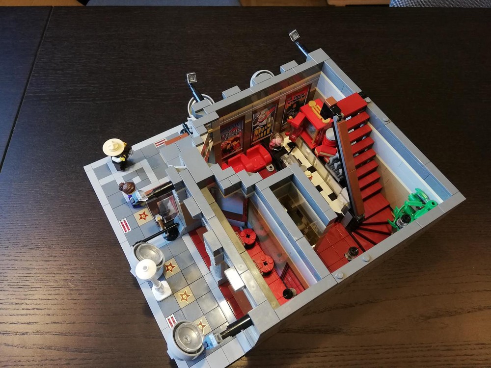 LEGO　10232　パレスシネマ LEGO MOC Re-Opened Palace Cinema (10232) by Steven8D | Rebrickable