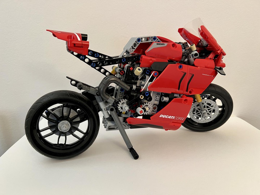 LEGO MOC Kickstand for Ducati Panigale by Celeri | Rebrickable - Build ...