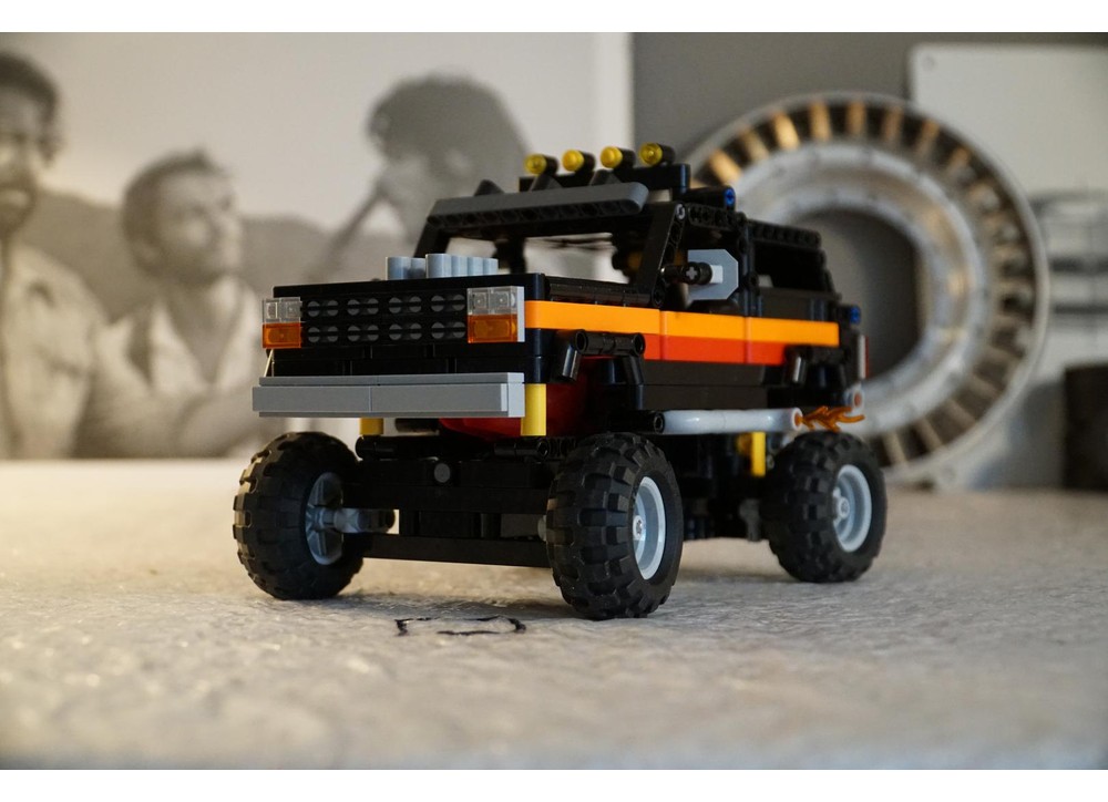 MOC-109283 Purple Thunder Hero Team Series "RIVER RAIDER"