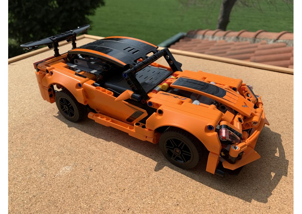 LEGO MOC-109382 42093 CORVETTE ZR1 POWERED UP by EmanueLego ...