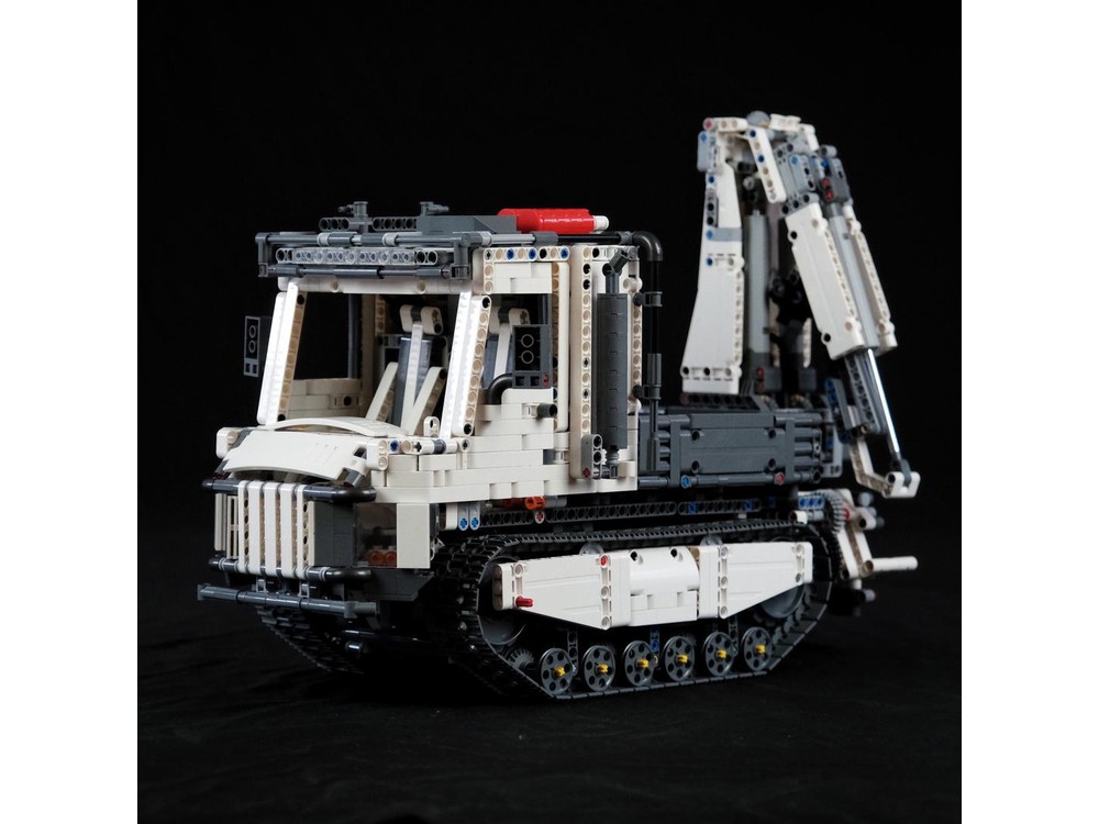 LEGO MOC 42100 B Model Tracked Unimog by legendsofleo Rebrickable Build with LEGO