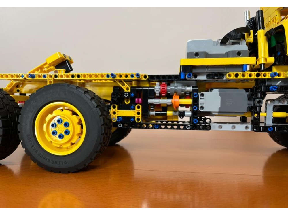 LEGO MOC Tatra T815 6X6 by Building with bricks | Rebrickable - Build ...