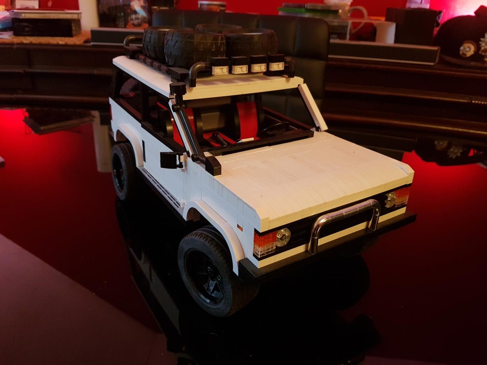 LEGO MOC Range Rover Land Rover by tophy_legrand | Rebrickable - Build ...
