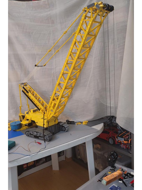 LEGO MOC Liebherr LR 11000 Mk1 Crawler Crane by tobborimm Rebrickable Build with LEGO