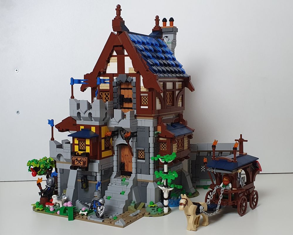 MOC Medieval Castle Keep by | Rebrickable - Build with LEGO