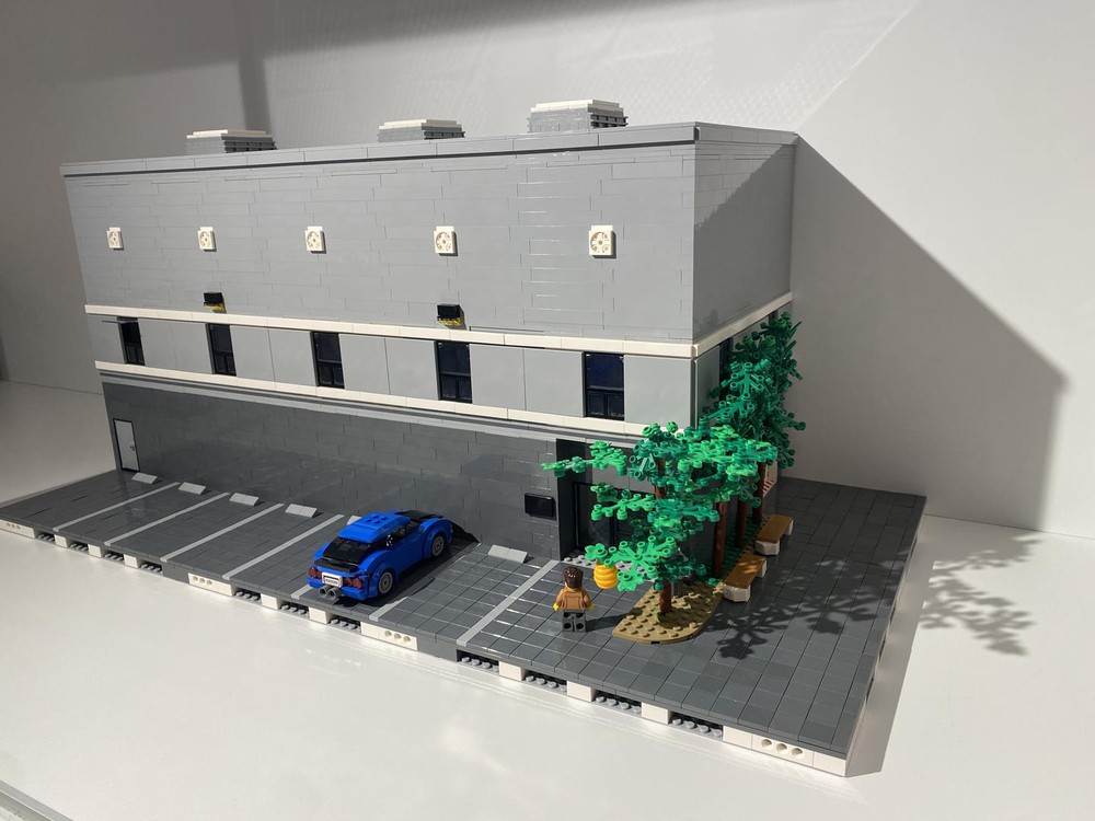 The Office Dunder Mifflin Scranton Branch Construction Set (369 Pieces)  with Updated Characters