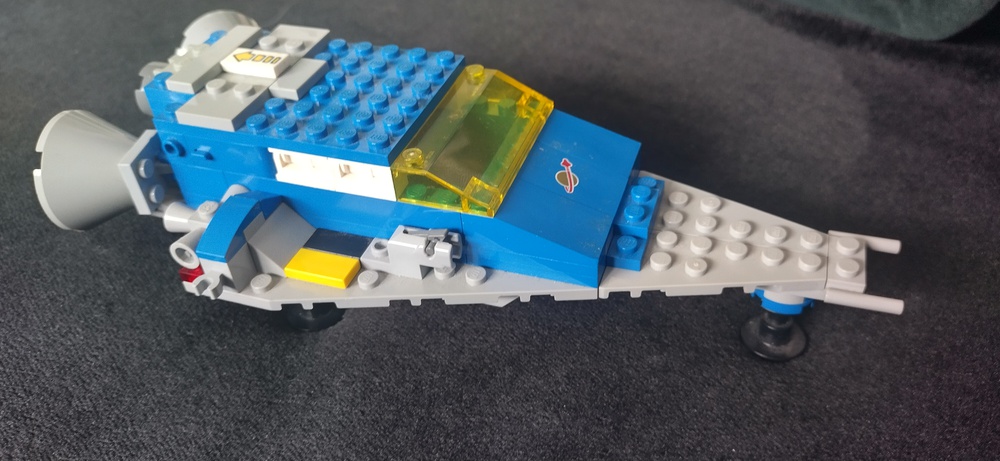LEGO MOC Classic Spaceship by wp590 | Rebrickable - Build with LEGO