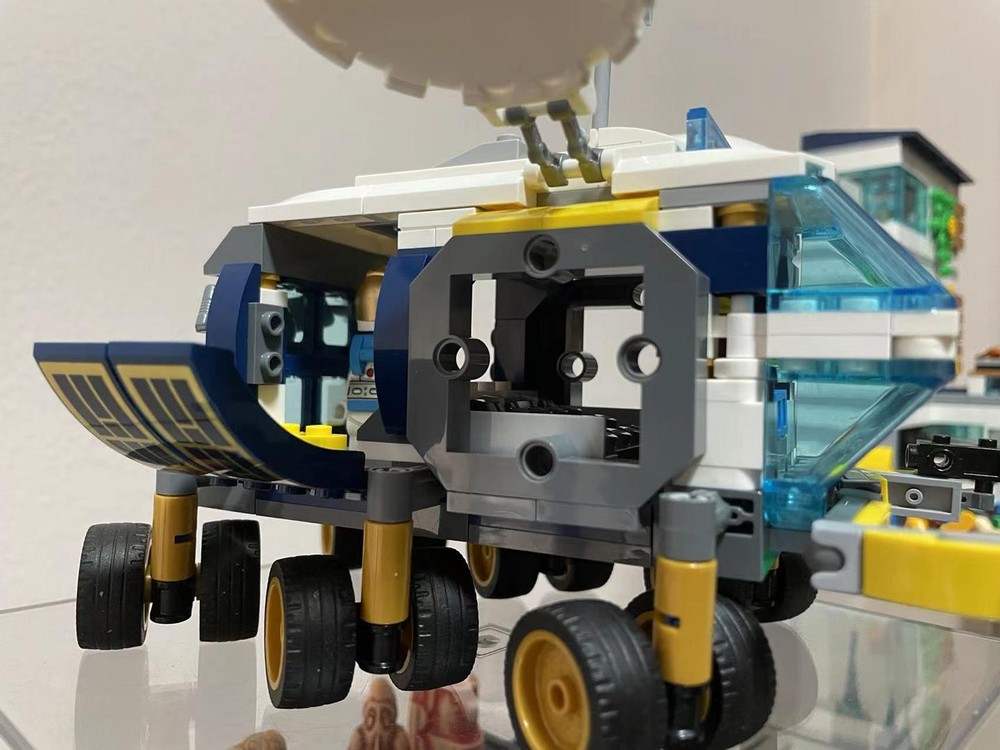Lunar Roving Vehicle with Airlock