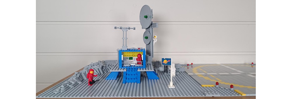 LEGO MOC Moonbase for the new 10497 Galaxy Explorer by paalrise ...