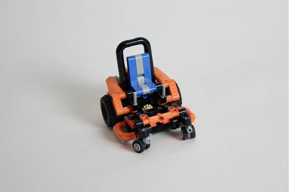 LEGO MOC Zero Turn Mower by thirdwigg Rebrickable Build with LEGO