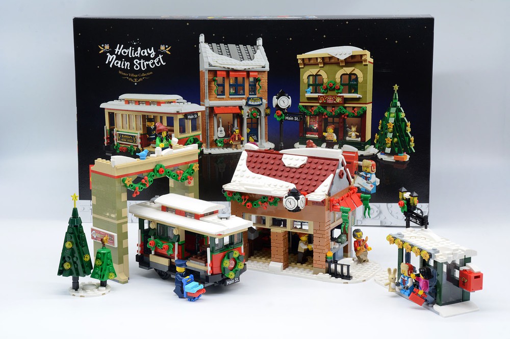 LEGO MOC 10308 Holiday Tram Station // Rebuild Your Set by Brickwood | - Build