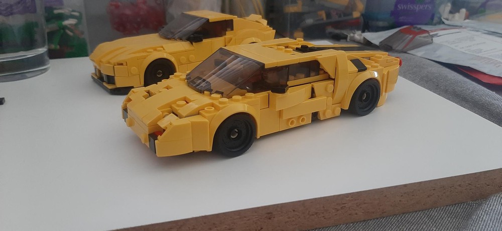 LEGO MOC Lamborghini Diablo by barneius