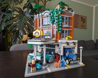 Joe's (Corner) Garage (10264)