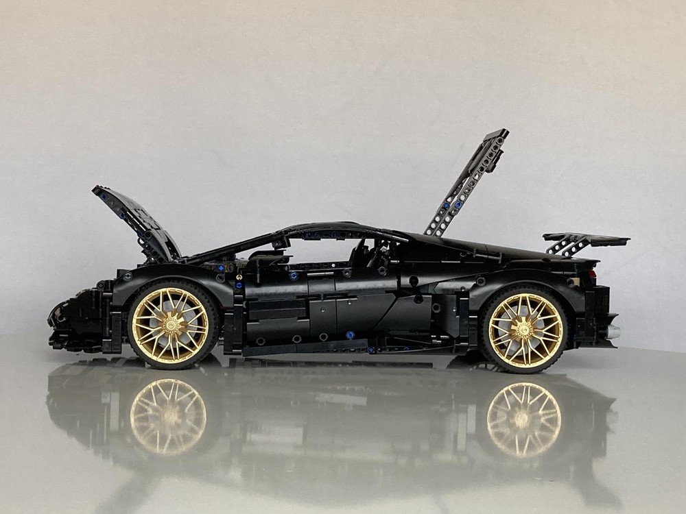 LEGO MOC 1:8 LEGO Technic Lamborghini Huracan by Lego__Bee
