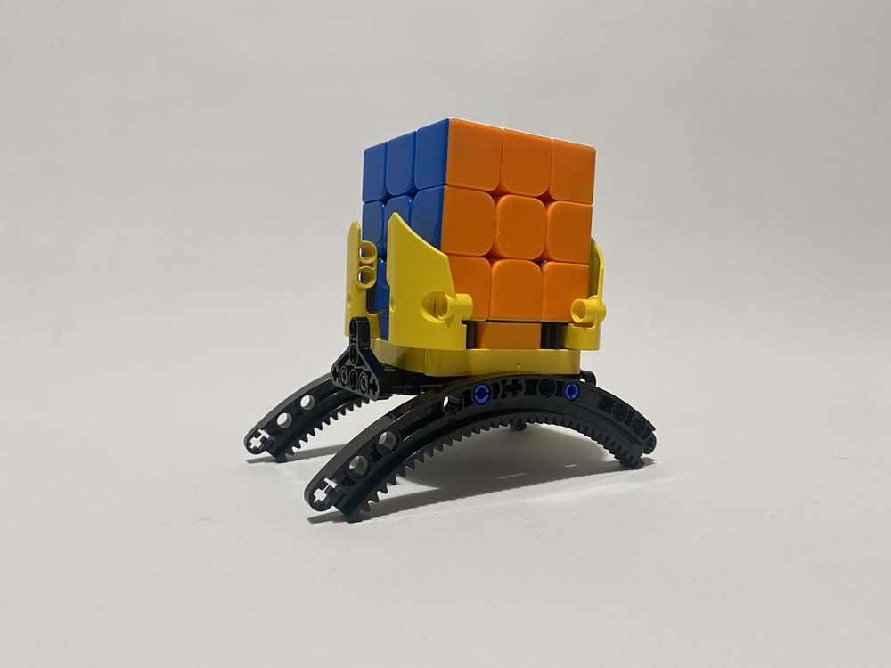 Rubik’s cube stand