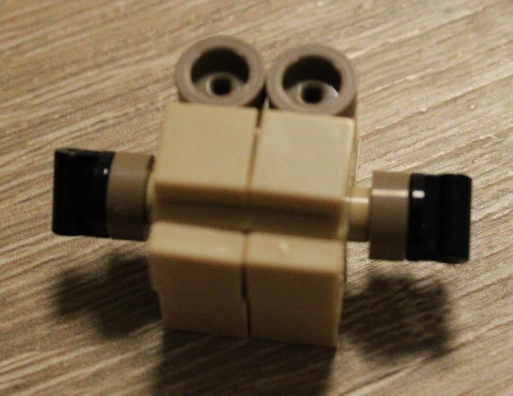 LEGO MOC Toad Bot 