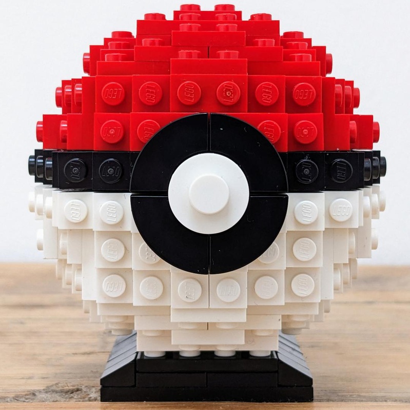 LEGO MOC Poké Ball by glenn_tanner55