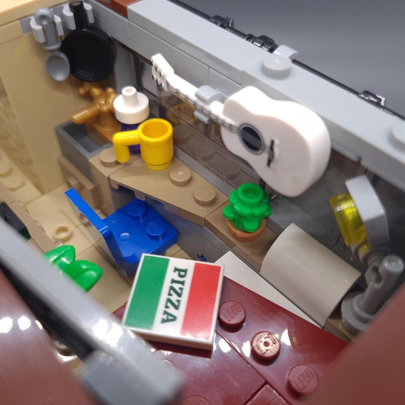 LEGO MOC Space RV by Moc_Lobster | Rebrickable - Build with LEGO