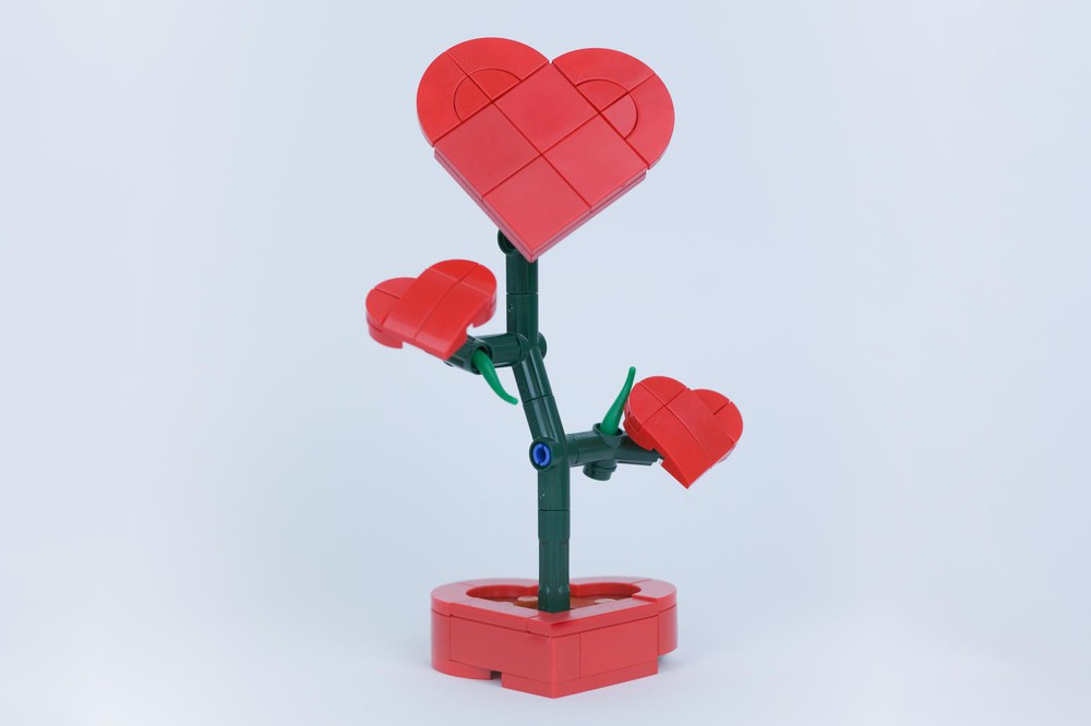 LEGO MOC Companion Cube - Valentine's Day by BrickDesignerNL