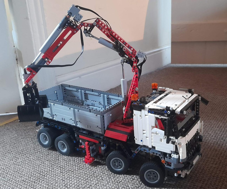 LEGO MOC Arocs (42043) motorised actuator version by BillBooma 