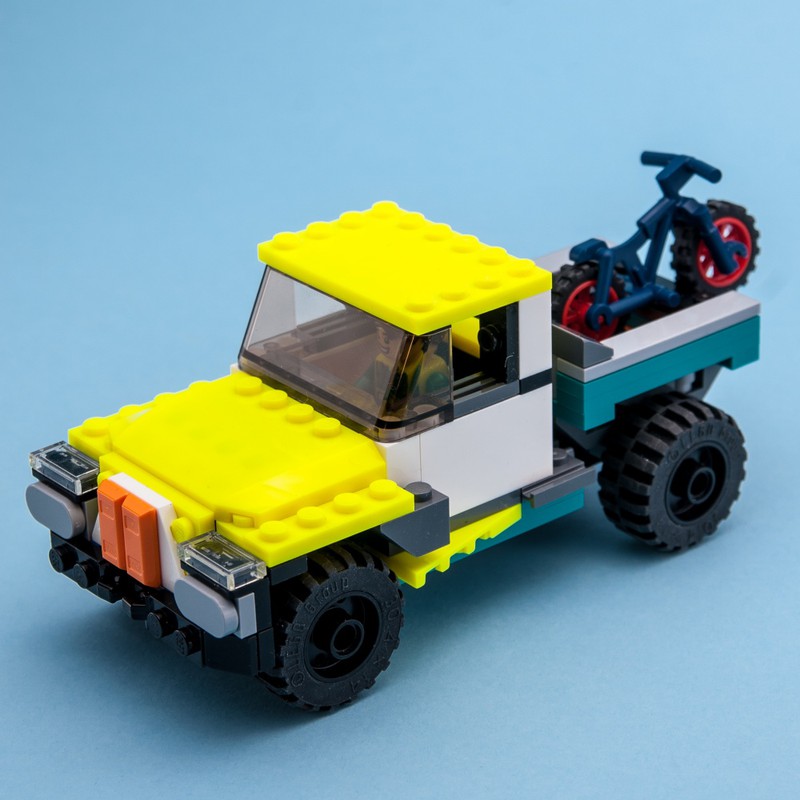 Custom White Work Van Model Made and Compatible with LEGO® Bricks