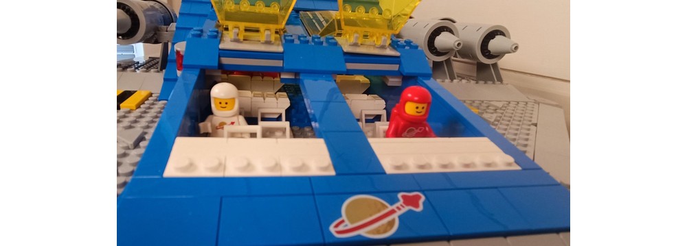 LEGO MOC LL938 Super Galaxy Explorer (Classic Space 2022) by