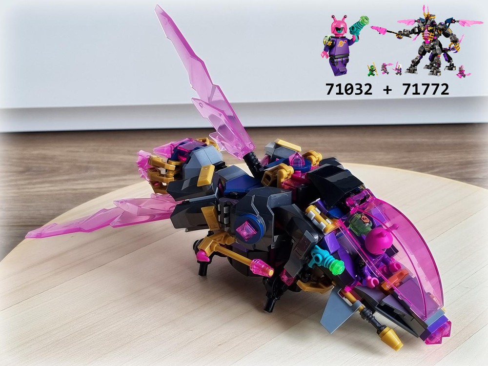 Alien best sale lego spaceship