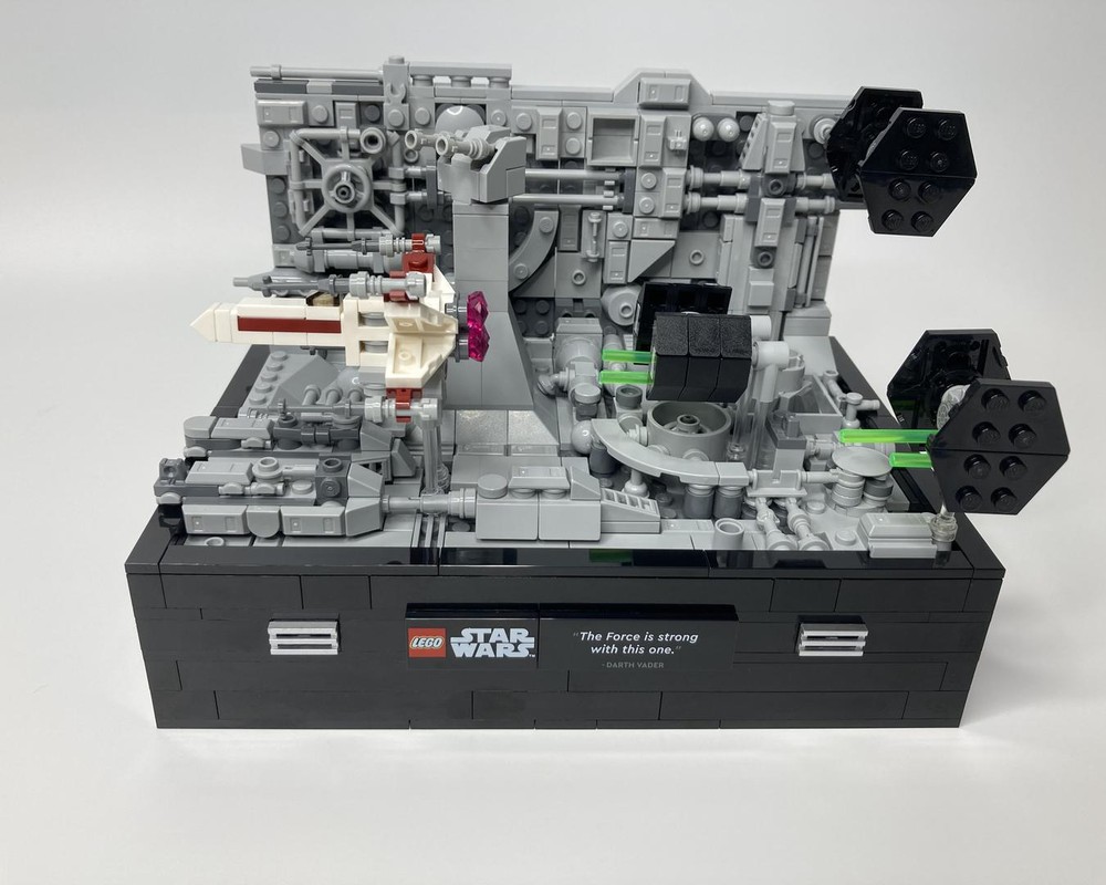 LEGO MOC KINETIC Death Star Trench Pursuit by LeonhardJPG