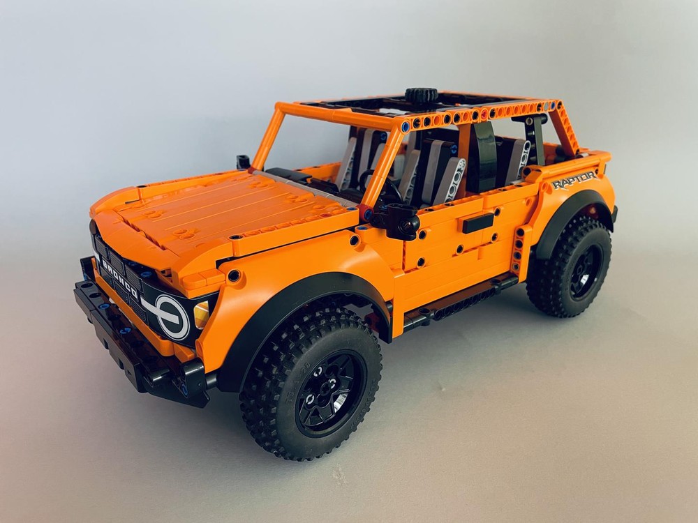 LEGO MOC-152081 42126 C model - Ford Bronco by gyenesvi