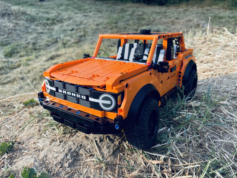 Lego technic ford bronco sale