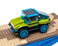 31074 Hybrid SUV