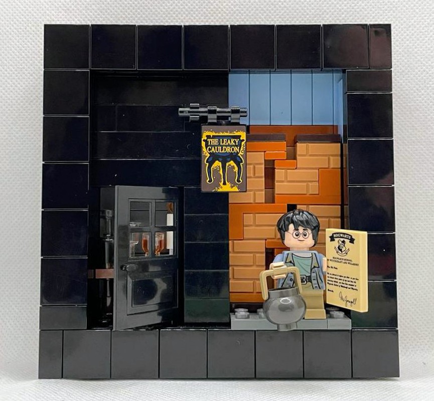 LEGO MOC Leaky Couldren/Diagon Alley Entrance in Frame by