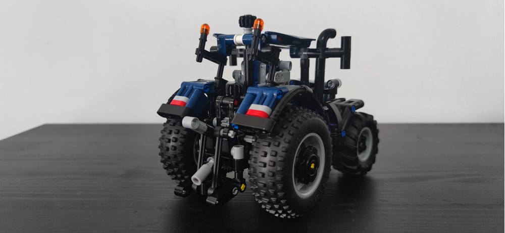 LEGO MOC-155387 New Holland T7 heavy duty tractor by ViperL ...