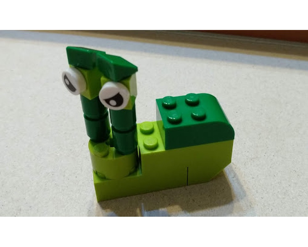 snail droid lego