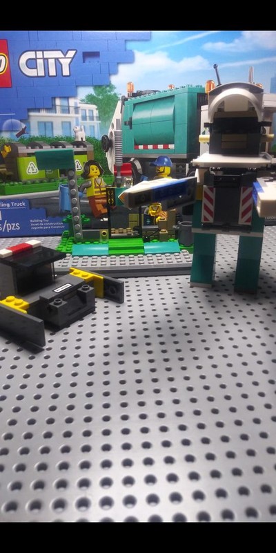Garbage Truck Claw Mech with Droid Fighter