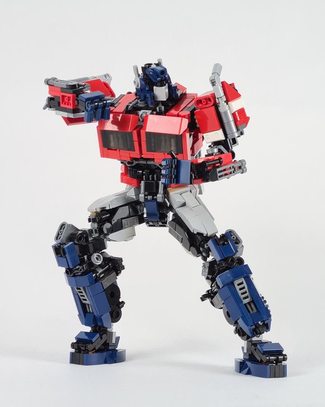 LEGO MOC Optimus Prime Bumblebee Movie (transforms) by plastic.crk