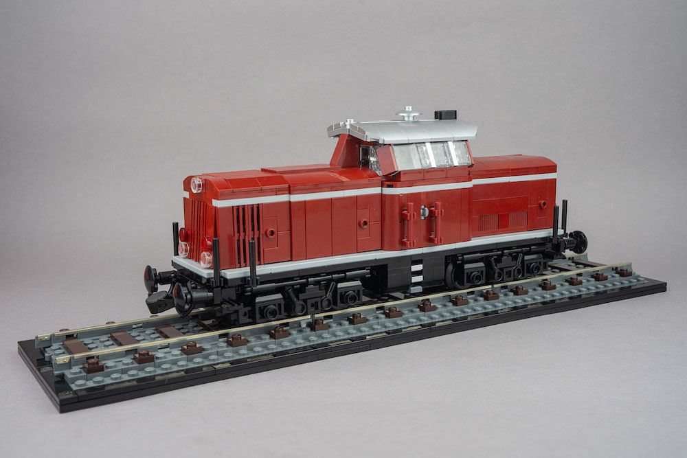 LEGO MOC Diesel Locomotive BR V 100 with Powered Up Motor by