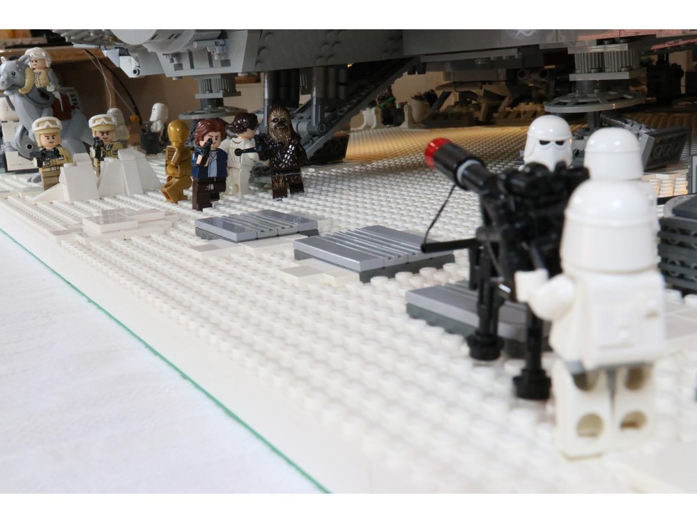 LEGO MOC UCS Hoth Hangar by Tavernellos | Rebrickable - Build with LEGO