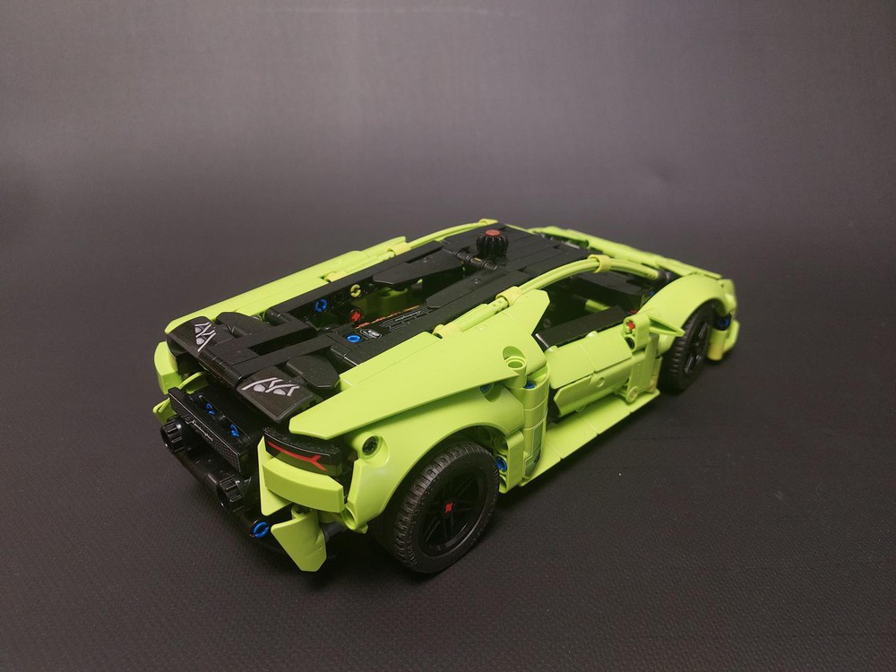 LEGO MOC 42161 Alternate model: Lamborghini by Anton Kablash ...