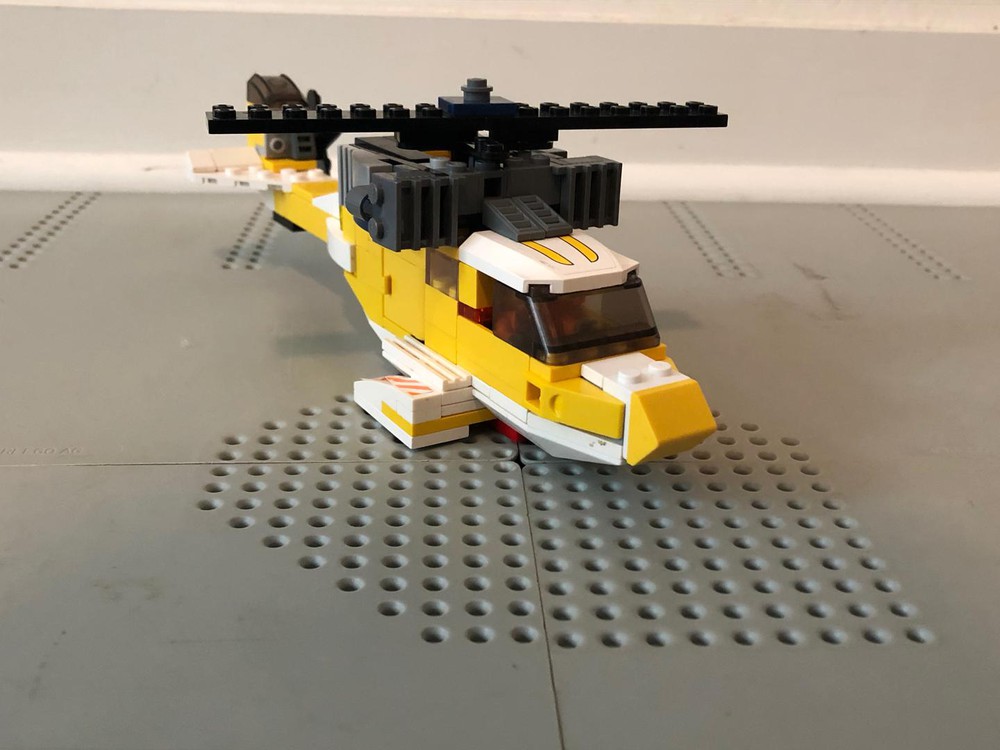 LEGO MOC Custom Yellow Helicopter by Turbo8702 | Rebrickable - Build ...