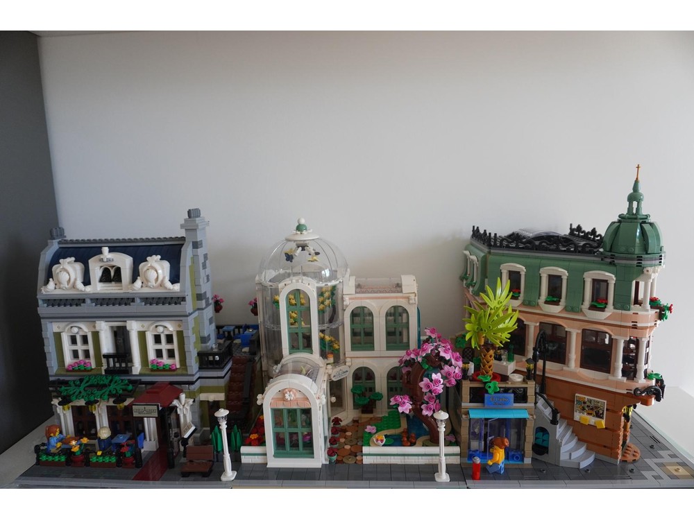 LEGO MOC Modular Botanical Garden by tommetallica
