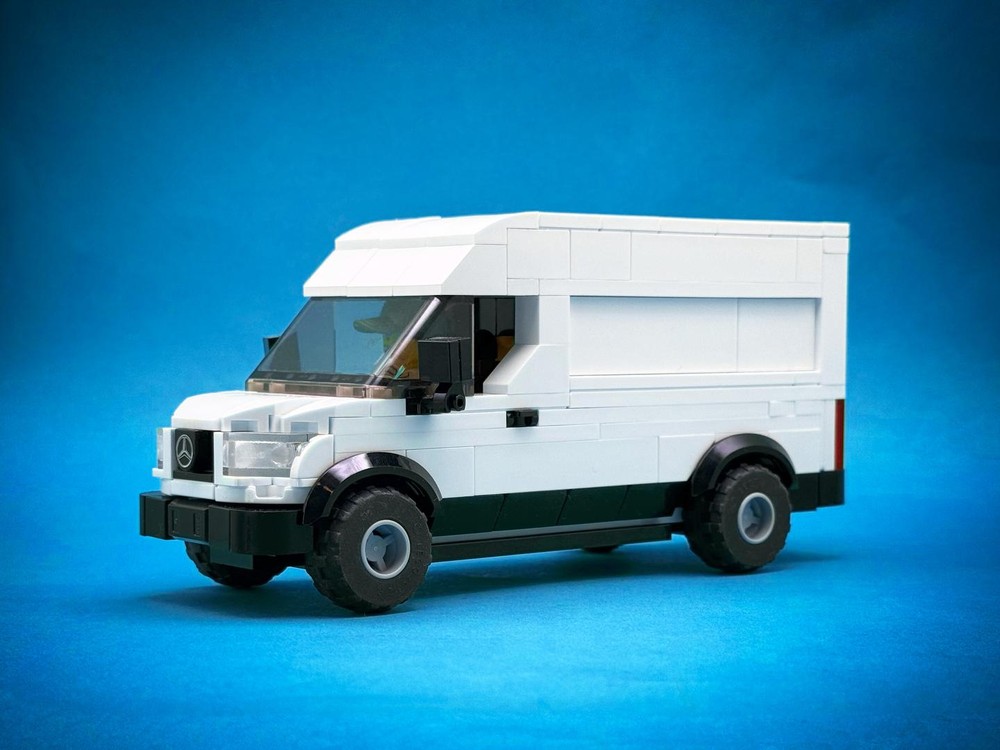 LEGO MOC Silver Star Sprinter by IBrickedItUp | Rebrickable - Build ...