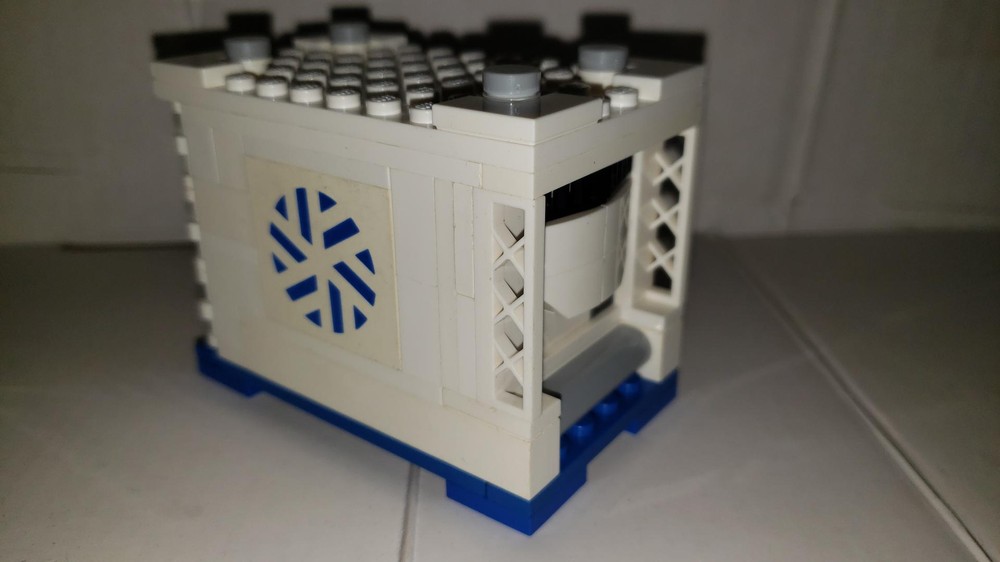 LEGO MOC-165139 Refrigerated Container by Rocket Racer318 | Rebrickable ...