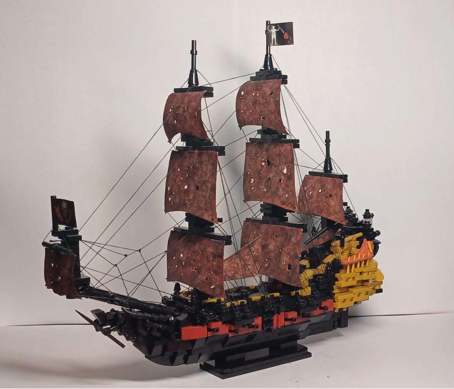 LEGO MOC Queen Anne's Revenge MOC by Rebrickable