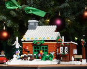 LEGO Harry Potter Village to Winter Village Inn